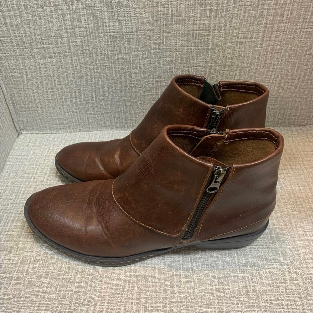 b.o.c. Atlanta Coffee Colored Ankle Boots Faux Leather size 8